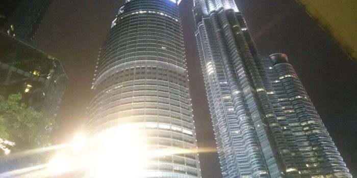Menara Kembar Petronas Malam Hari