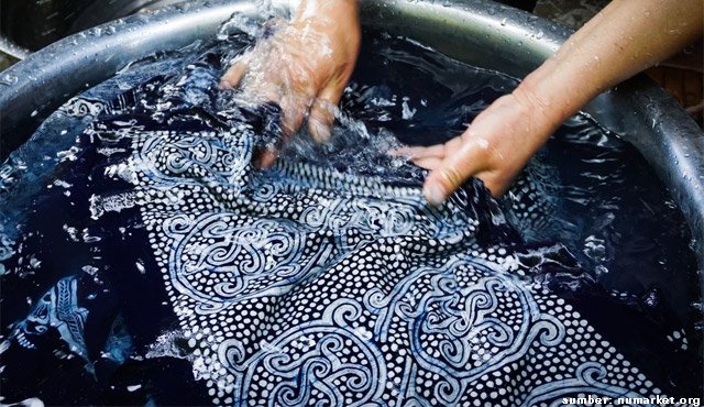 Cara Mencuci Batik