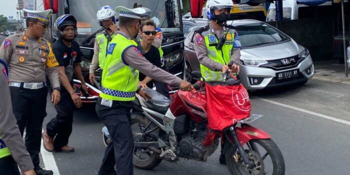 Kepolisian Tilang Ratusan Motor Berknalpot Bolong Dari Simpatisan Parpol