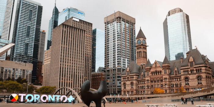 10 Tourist Attractions in Toronto