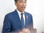 "Jokowi mengangkat 2 Menteri hari ini, Hadi Tjahjanto menjadi Menteri Koordinator Politik, Hukum, dan Keamanan-AHY sebagai Menteri Agraria dan Tata Ruang."