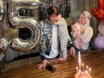 Lesti Kejora Ulang Tahun Ke-25, Dapat Kejutan Tengah Malam dari Rizky Billar dan Teman-Teman